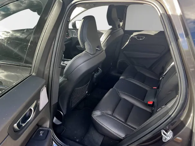 Volvo XC60 2.0 B5 MH Ultimate Dark AWD