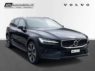 Volvo V60 Cross Country 2.0 B5 Ultim