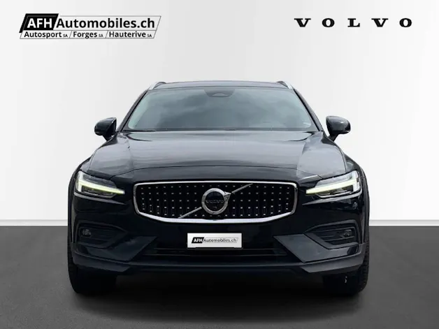 Volvo V60 Cross Country 2.0 B5 Ultim