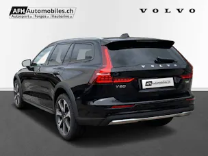 Volvo V60 Cross Country 2.0 B5 Ultim