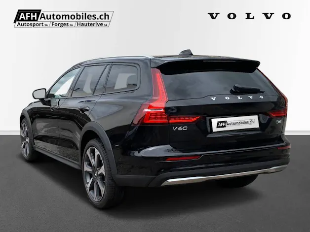Volvo V60 Cross Country 2.0 B5 Ultim