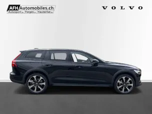 Volvo V60 Cross Country 2.0 B5 Ultim