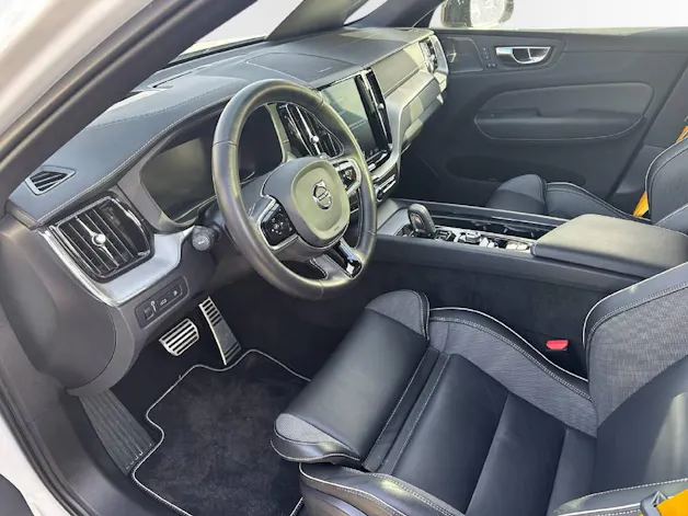 Volvo XC60 T8 eAWD Polestar