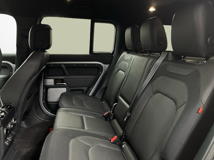 image du véhicule LAND ROVER DEFENDER