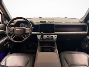 Vehicle image LAND ROVER Defender 130 3.0 D I6 300 X-Dynamic HSE