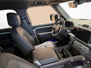 Vehicle image LAND ROVER Defender 130 3.0 D I6 300 X-Dynamic HSE