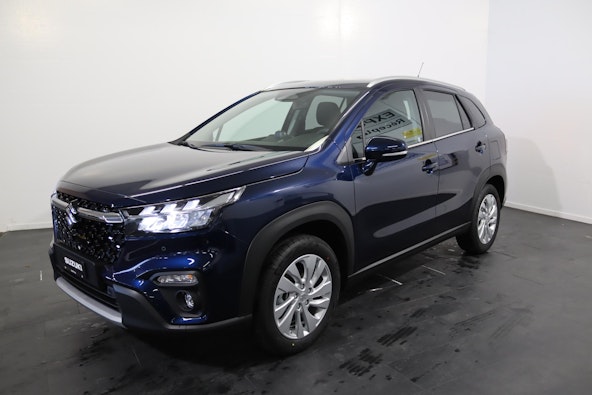 First vehicle image