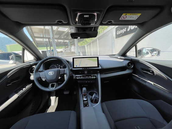 Vehicle image 7