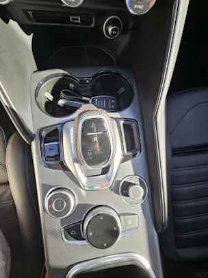 Alfa Romeo Giulia 2.0 Comp P Sky Q4