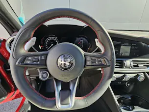 Alfa Romeo Giulia 2.0 Comp P Sky Q4