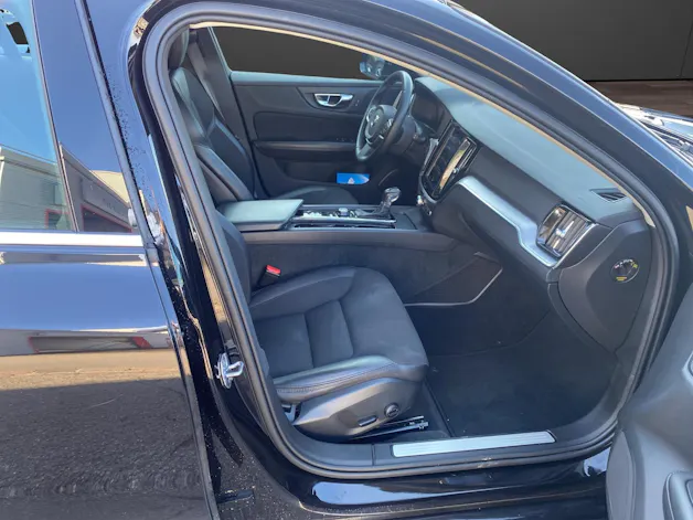 Volvo V60 2.0 D3 Momentum AWD