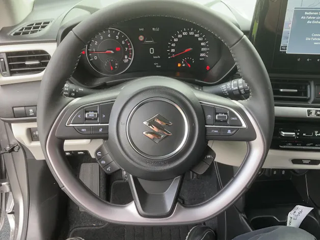 Suzuki Swift 1.2 1st Edition Top Hybrid 4x4