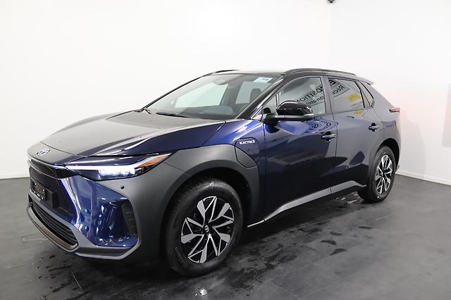 TOYOTA bZ4X Style AWD: Jetzt Probefahrt buchen!