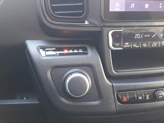 Vehicle image 13 Vehicle image 13