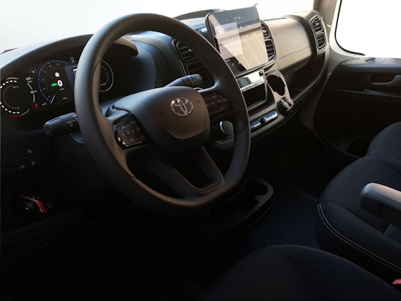 Vehicle image 8 Vehicle image 8