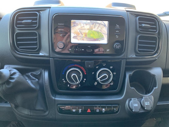 Vehicle image 6 Vehicle image 6