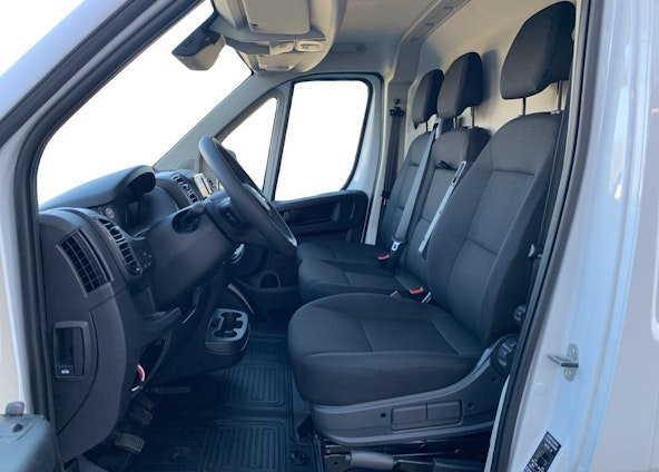 Vehicle image 9 Vehicle image 9