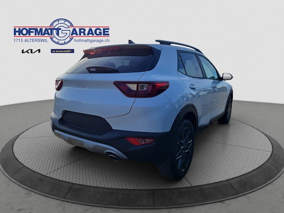 Vehicle image 2 Vehicle image 2