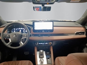 Vehicle image MITSUBISHI Outlander 2.4 PHEV Instyle+ 4x4