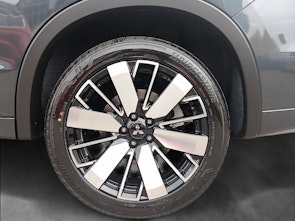 Vehicle image MITSUBISHI Outlander 2.4 PHEV Instyle+ 4x4