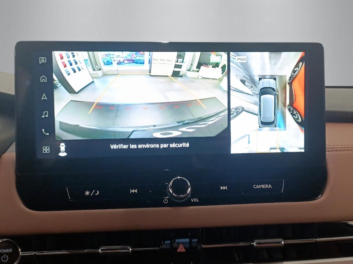 Vehicle image MITSUBISHI OUTLANDER