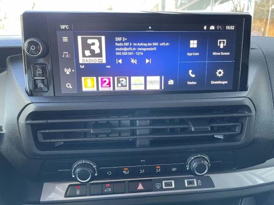 Vehicle image 8 Vehicle image 8