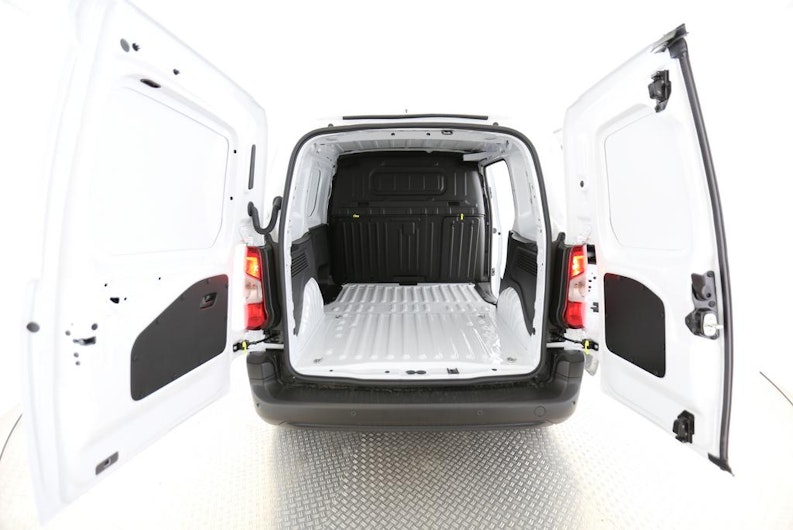 Vehicle image FIAT DOBLO