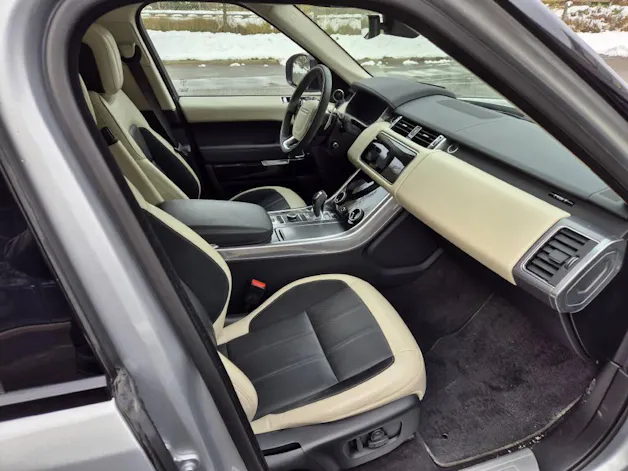 Land Rover Range Rover Sport 3.0 I6 HST