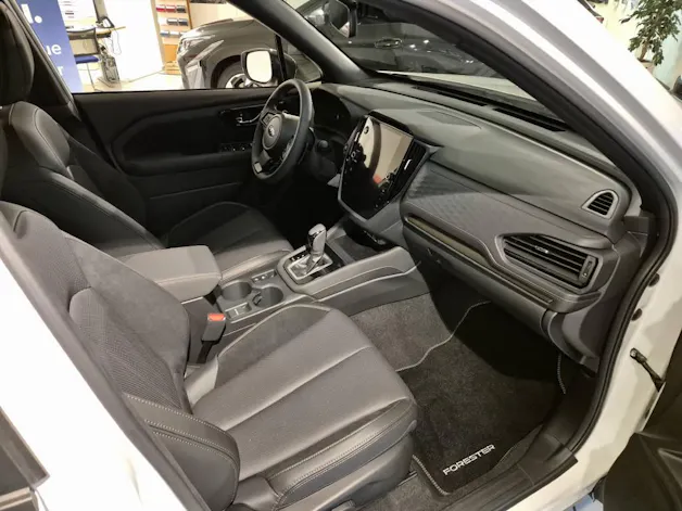 Subaru Forester Station 2.0i e-Boxer Luxury