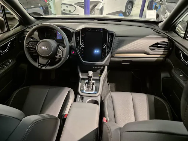 Subaru Forester Station 2.0i e-Boxer Luxury