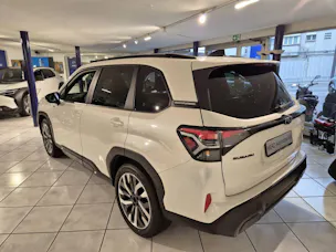 Subaru Forester Station 2.0i e-Boxer Luxury