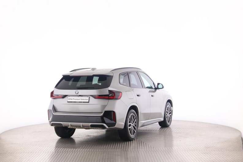 Vehicle image BMW X1