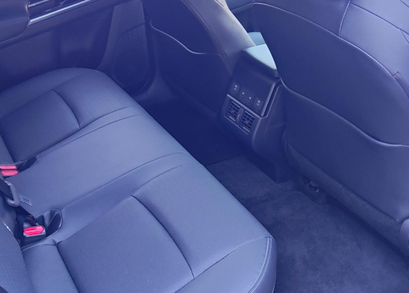 Vehicle image 4 Vehicle image 4