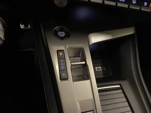 Peugeot 308 SW 1.2 Hybrid 136 GT