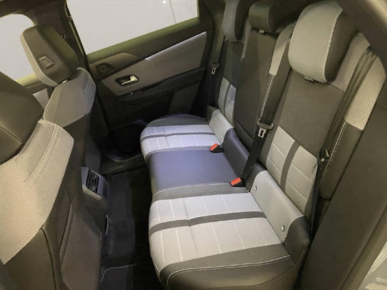 Vehicle image 10 Vehicle image 10