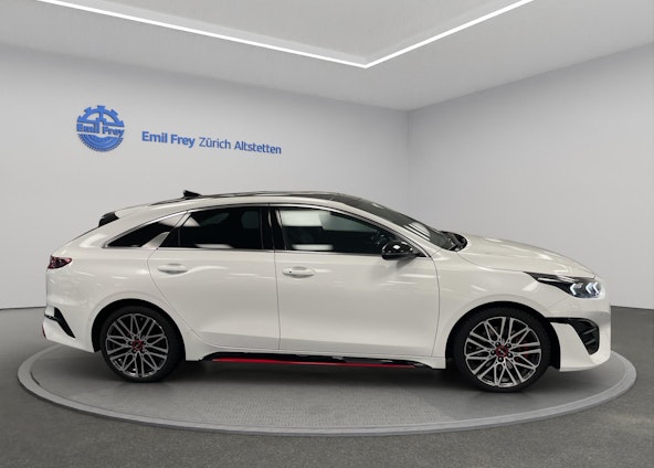 Vehicle image 3 Vehicle image 3