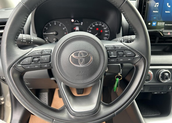 Vehicle image 10 Vehicle image 10