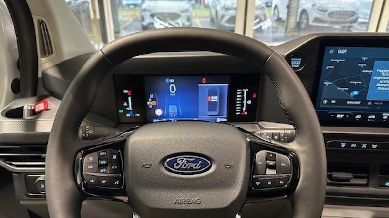 Vehicle image FORD TRANSIT CUSTOM