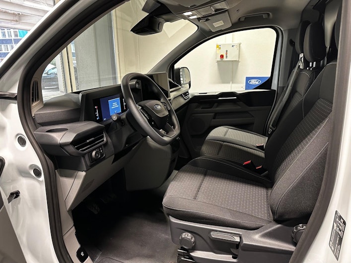 Vehicle image FORD TRANSIT CUSTOM