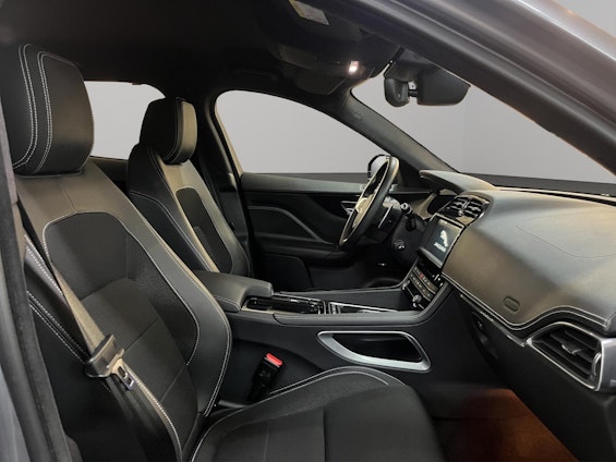 Vehicle image 6 Vehicle image 6