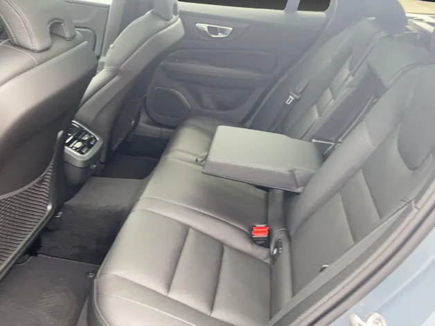 Volvo V60 Cross Country 2.0 B4 Ultimate AWD