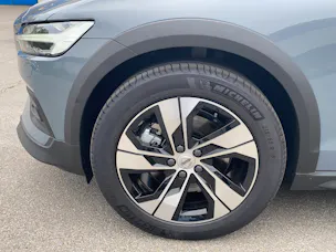 Volvo V60 Cross Country 2.0 B4 Ultimate AWD