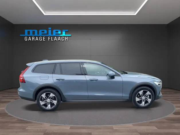 Volvo V60 Cross Country 2.0 B4 Ultimate AWD