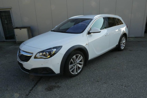 First vehicle image