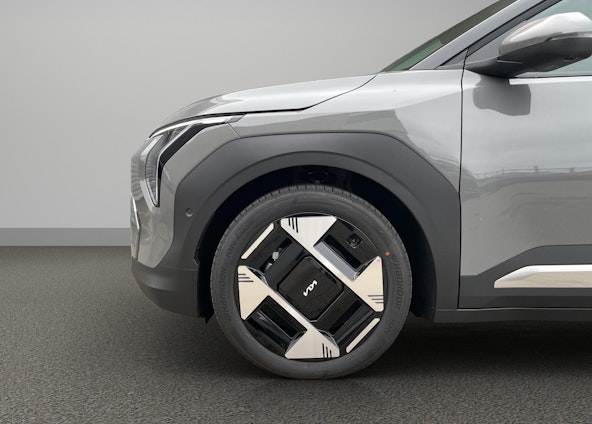 Vehicle image 8 Vehicle image 8