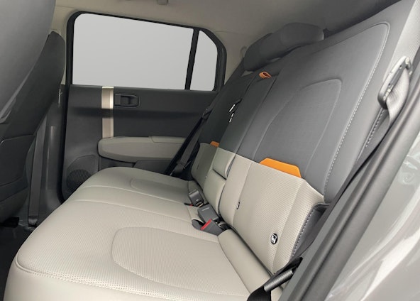 Vehicle image 5 Vehicle image 5