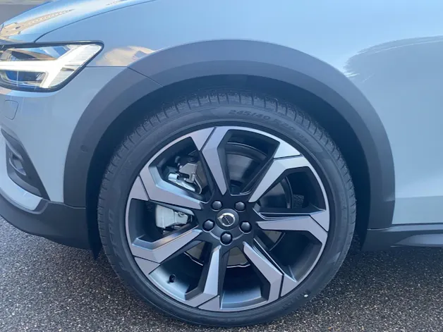 Volvo V60 Cross Country 2.0 B5 Ultimate AWD