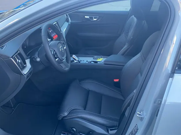 Volvo V60 Cross Country 2.0 B5 Ultimate AWD