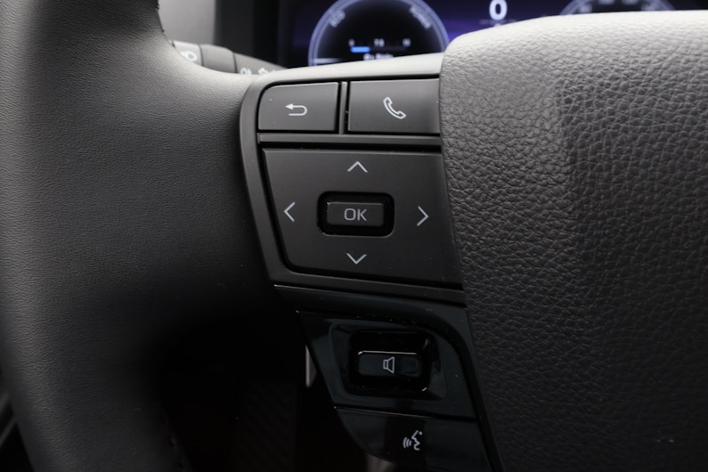 Vehicle image TOYOTA C-HR