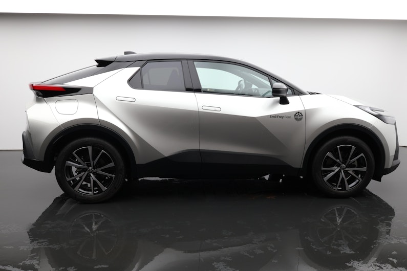 Vehicle image TOYOTA C-HR